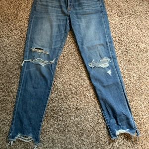 American Eagle Outfitters Girlfriend Jeans